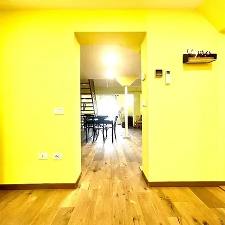 Attico Darsena Nuova Apartmán *