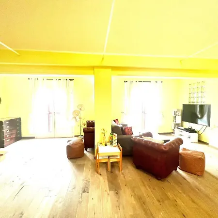 Attico Darsena Nuova Apartmán *